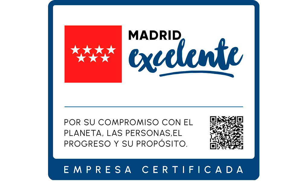 El sello de calidad Madrid Excelente. Dentro de un recuadro azul, se lee "Empresa Certificada", el logotipo de Madrid Excelente, formado por la bandera de la Comunidad de Madrid y las palabras Madrid Excelente. Debajo, la frase "por su compromiso con el planeta, las personas, el progreso y su propósito".