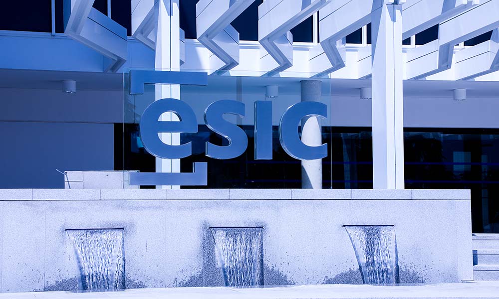 Entrada a las instalaciones de Esic Business & Marketing School