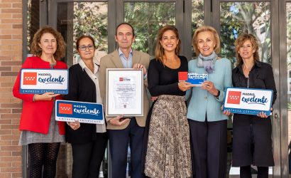 La Comunidad de Madrid entrega a la Asociación APADEMA el sello de calidad Madrid Excelente