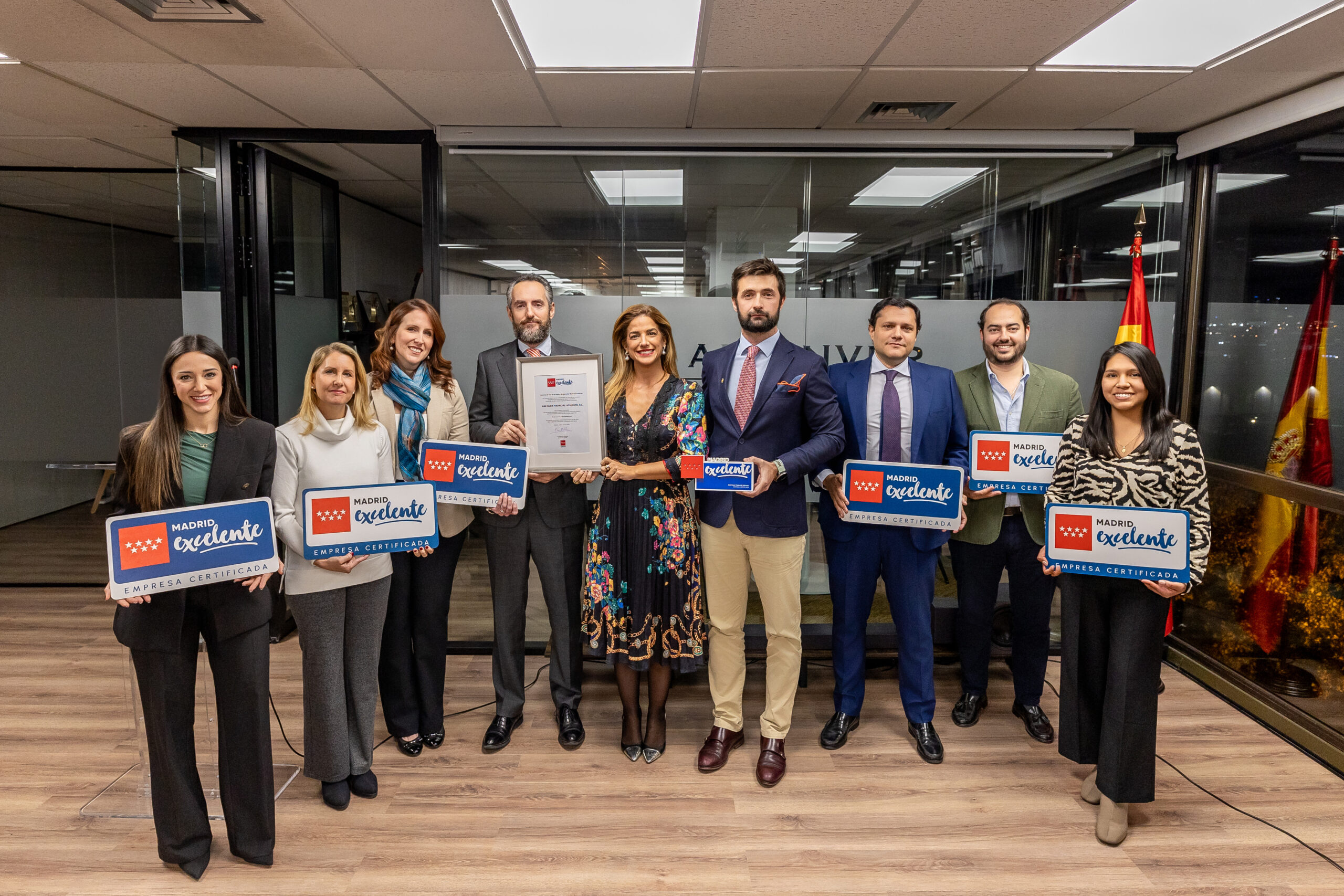 Madrid Excelente entrega el sello de calidad a AIM Inver por su labor divulgativa y su ética en asesoramiento financiero